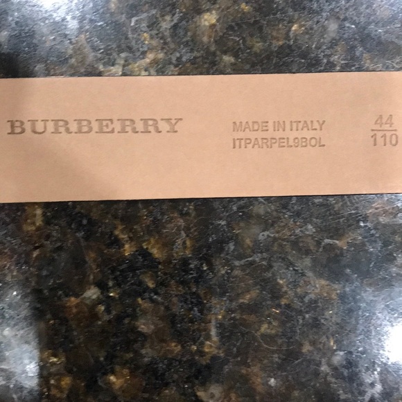 Burberry belt - Picture 4 of 4